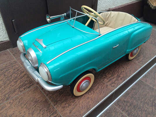 Педальный "Москвич", 1-я серия
 